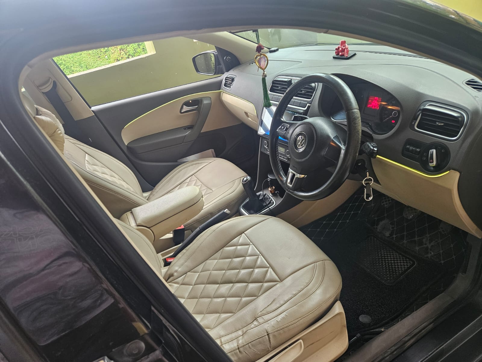 Volkswagen Vento(2010-2012) Comfortline Diesel